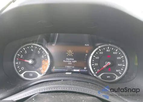 2017 Jeep Renegade Trailhawk 4X4 из США, поврежденный, VIN ZACCJBCB4HPF39469